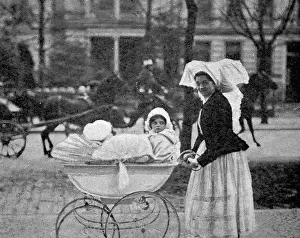 Describing: A Spreewald nurse