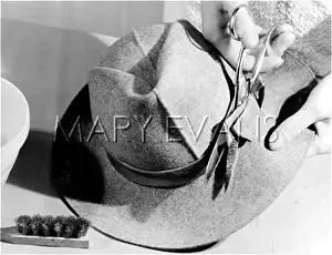 Hatmaking: SPRUCING UP A HAT