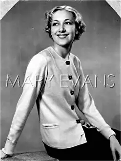 Cardy: SQUARE BUTTON CARDY 1934