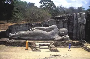 Reclining: Sri Lanaka - Reclining Buddha