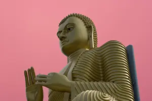 Anuradhapura: SRI LANKA. Mihintale. Sitting Buddha