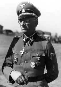 Gille: SS-Group Leader Herbert Gille, 1943