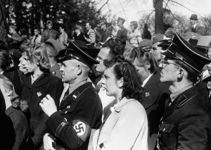 Fron: SS men in front of the Berlin Kroll Opera House, 1942