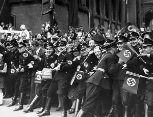 Berliners: SS teams cordoning off, 1938