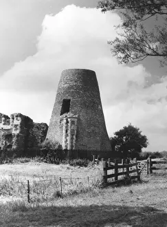 Benet: ST. BENET'S ABBEY