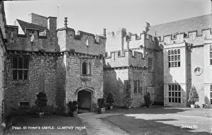 Vale: St. Donat's Castle