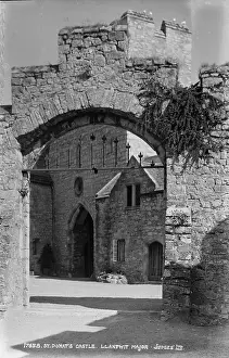 Vale: St. Donat's Castle Entrance