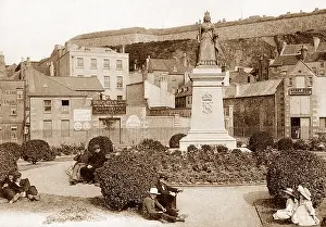 Helier: St Helier, Statue of Queen Victoria