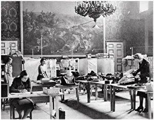 Jamess: St. James's Palace as a parcels depot, WWII
