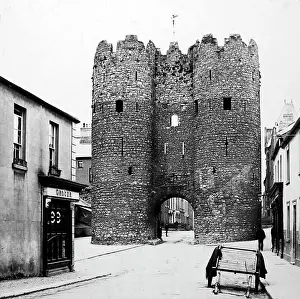 Drogheda: St. Lawrence Gate, Drogheda, Ireland