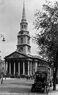 Omnibuses: St Martin in the Fields, Trafalgar Square, London