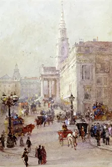 Martins: St Martins in the Fields ' street scene