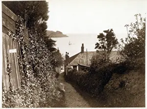 Mawes: St Mawes, Cornwall - view toward the bay