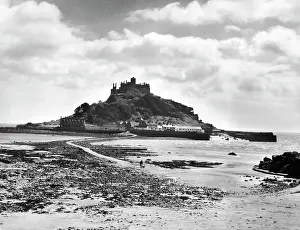 Pictureque: ST. MICHAEL'S MOUNT