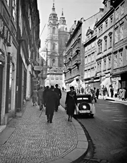 Glance: St. Nicolas Church in Prague, 1939