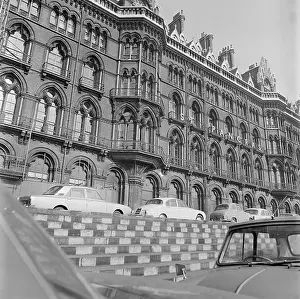 Chequerboard: St Pancras Station