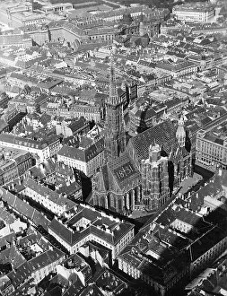 Hofburg: St. Stephen's Cathedral in Vienna, 1939