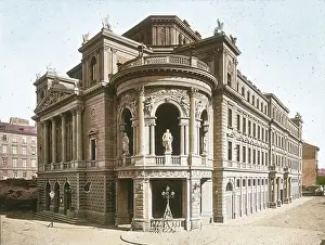 Etablissement: The Stadttheater
