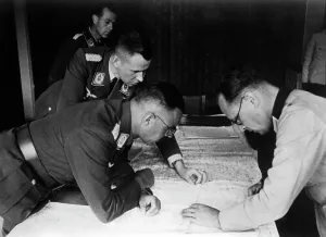 Dnieper: Staff of an Air Force Corps of the Luftwaffe at the Dnieper