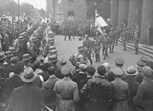 Stahl: Stahlhelm students at a wreath-laying, 1932