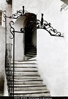 Banisters: Staircase in a winemaker's house in Grinzing