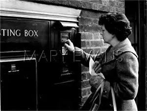 Kidderminster: STAMP MACHINE 1950S