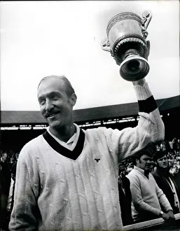 Nastase: Stan Smith wins tennis singles final at Wimbledon