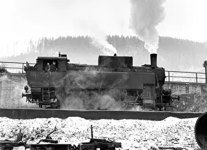 Standard-guage locomotive