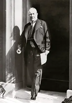 Demission: Stanley Baldwin resigns