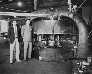 Cyclotron: Stanley Livingston (left) and Ernest Lawrence with