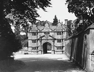 Wemyss: STANWAY HOUSE GATEWAY