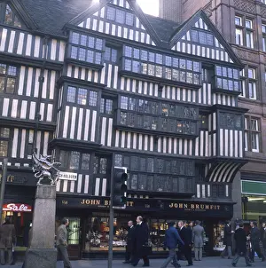 Staples: STAPLE INN, HOLBORN