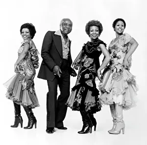 Mavis: Staple Singers - Roebuck - Mavis - Yvonne - Cleotha