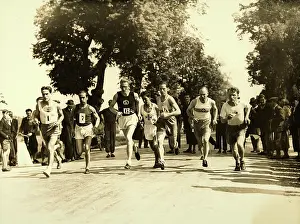 Parkways: Start of the Dr-Furth-memory run in the Laxenburger