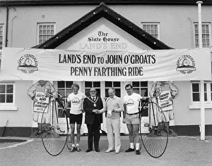 Nspcc: Start of pennyfarthing ride, Land's End