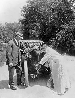 Crank: Starting an automobile, 1907