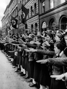 Hairdresser: State ceremony after the attack of Georg Elser, 1939