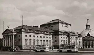 Omnibuses: State Opera Unter den Linden