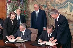 1990er: State treaty FRG-GDR signed