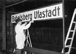 Renamed: The station nameboard Babelsberg Ufastadt is installed, 19