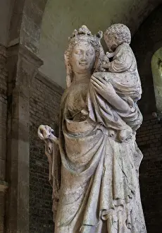 1119: Statue, Abbaye de Fontenay, Marmagne, Burgundy, France