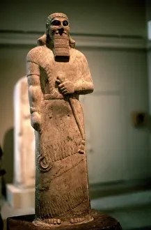 Nimrud: Statue of the Assyrian sovereign
