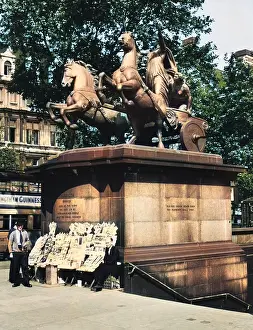 Boadicea: STATUE OF BOADICEA