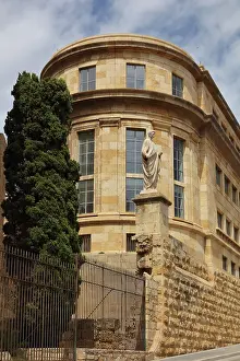 Dorada: Statue of Caesar Augustus and MNAT, Tarragona, Spain