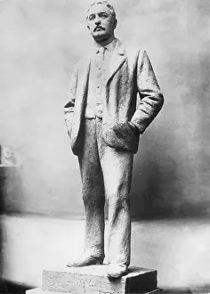 Rhodes: Statue of Cecil Rhodes, 1928