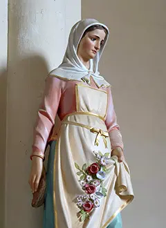 Gascony: Statue, Eglise Saint-Barthelemy, Lupiac, Gers, Occitania