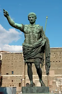 1073: Statue of Emperor Augustus, Rome, Italy