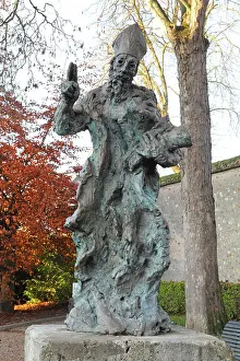 Damiano: Statue of Fulbert, Chartres, France