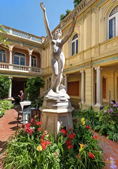 Plinth: Statue, Garden, Hotel Pams, Perpignan, France