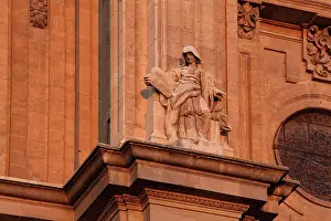 Granad: Statue, Granada cathedral, Granada, Andalusia, Spain